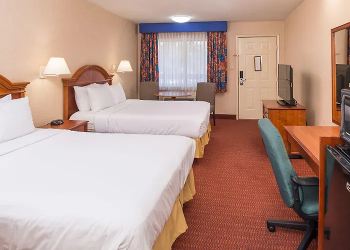 La Fuente Inn&suites Motel