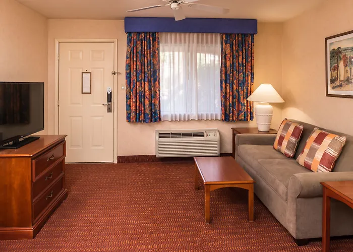 Motel La Fuente Inn&suites 3*