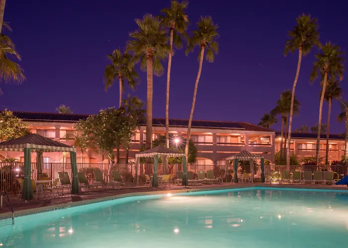 La Fuente Inn&suites Motel