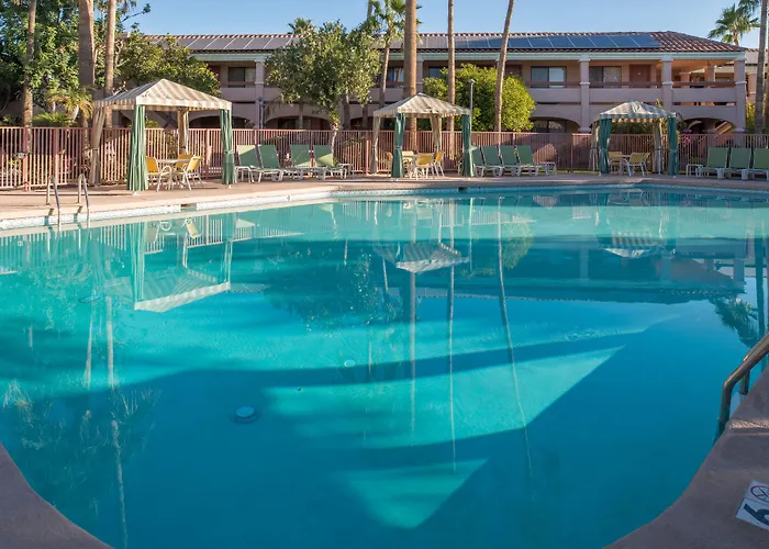 La Fuente Inn&suites Motel