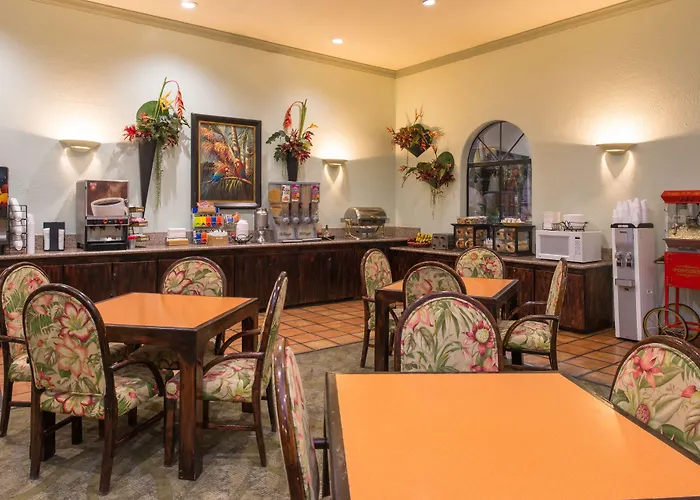 La Fuente Inn&suites Motel 3*