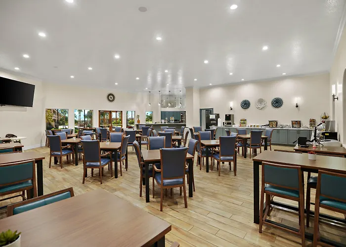 La Fuente Inn&suites