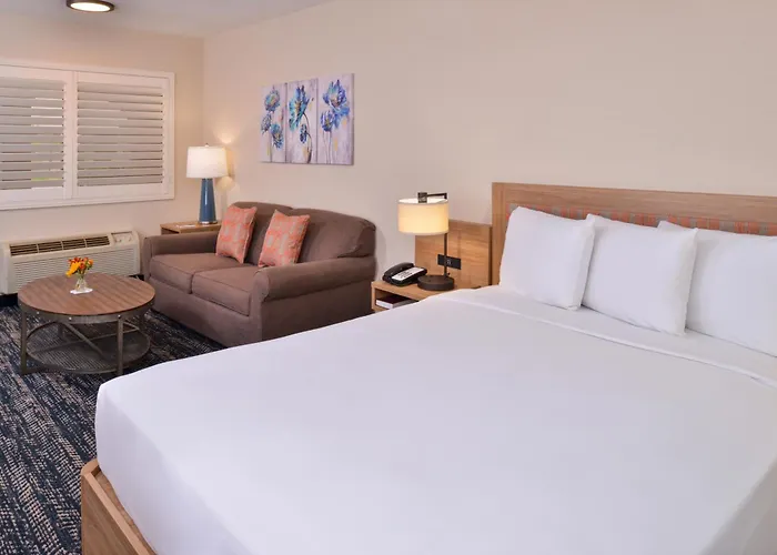 La Fuente Inn&suites Yuma